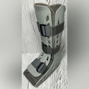 Aircast AirSelect Walker Brace/Walking Boot Size Medium Pre Owned
